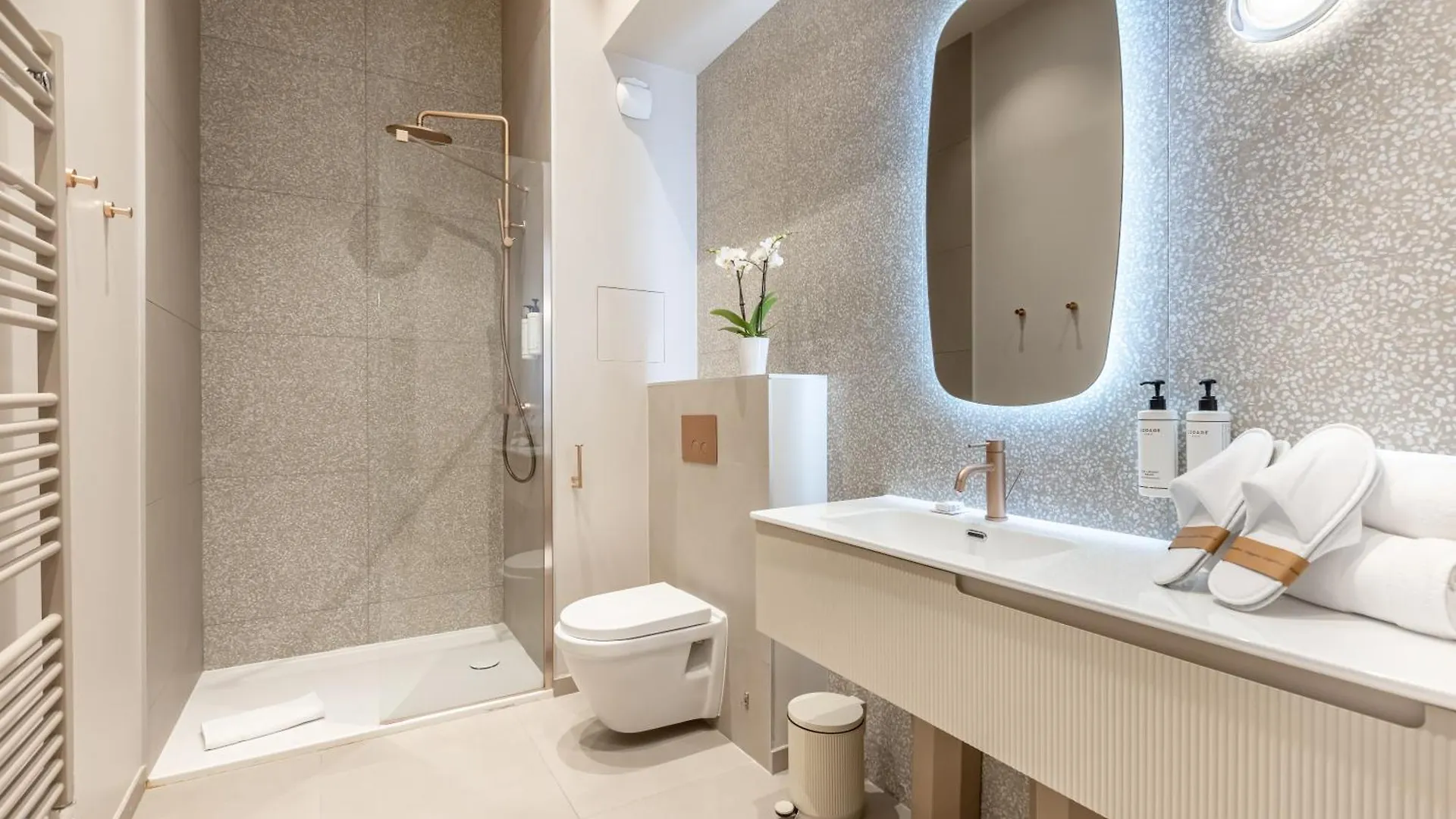 Otel Suite Fl By Sweett Paris