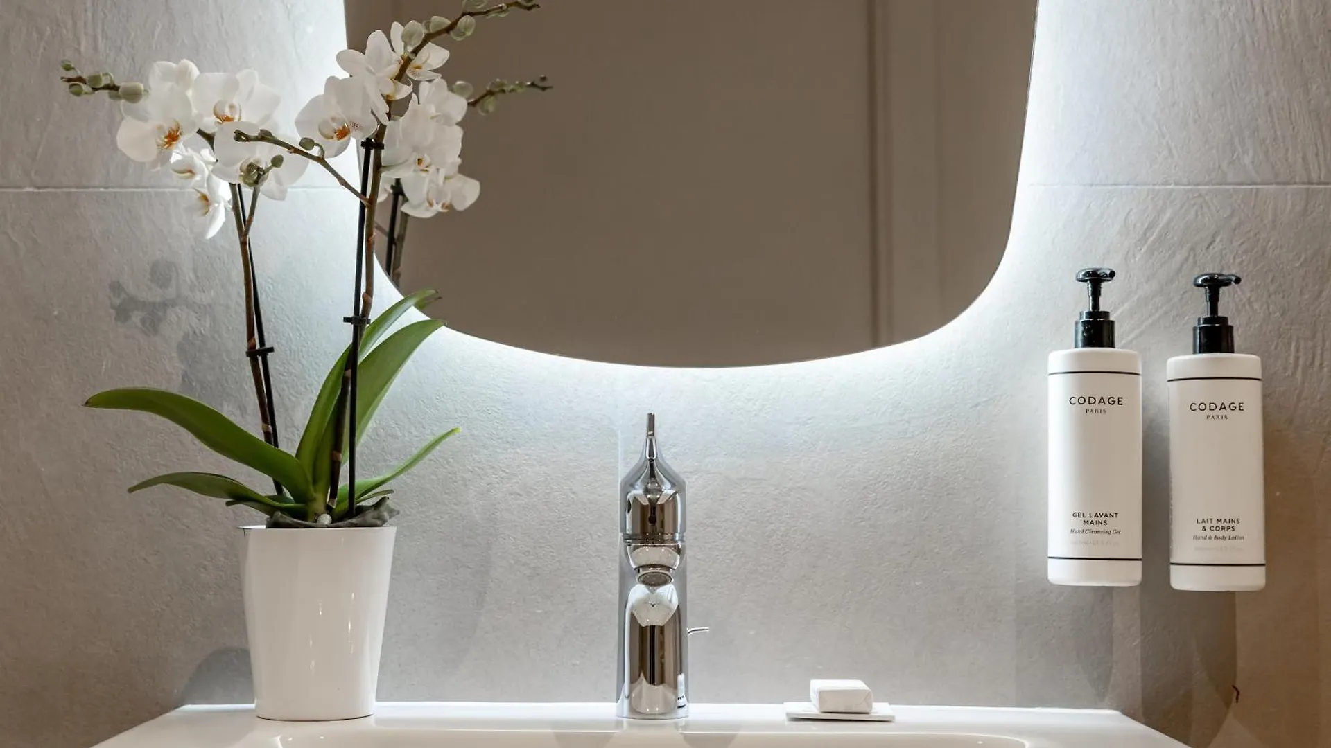 Otel Suite Fl By Sweett Paris