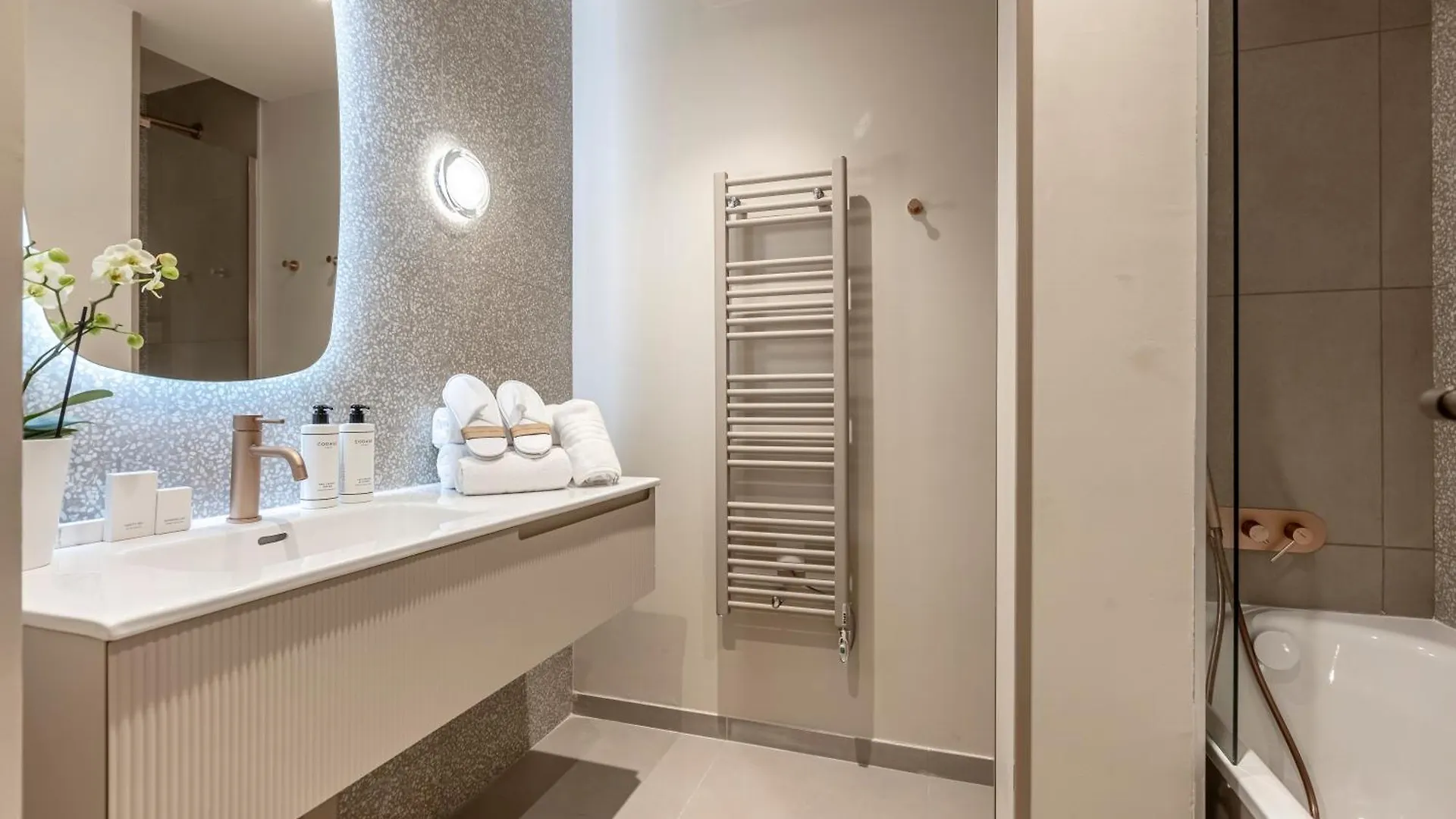 Suite Fl By Sweett Paris