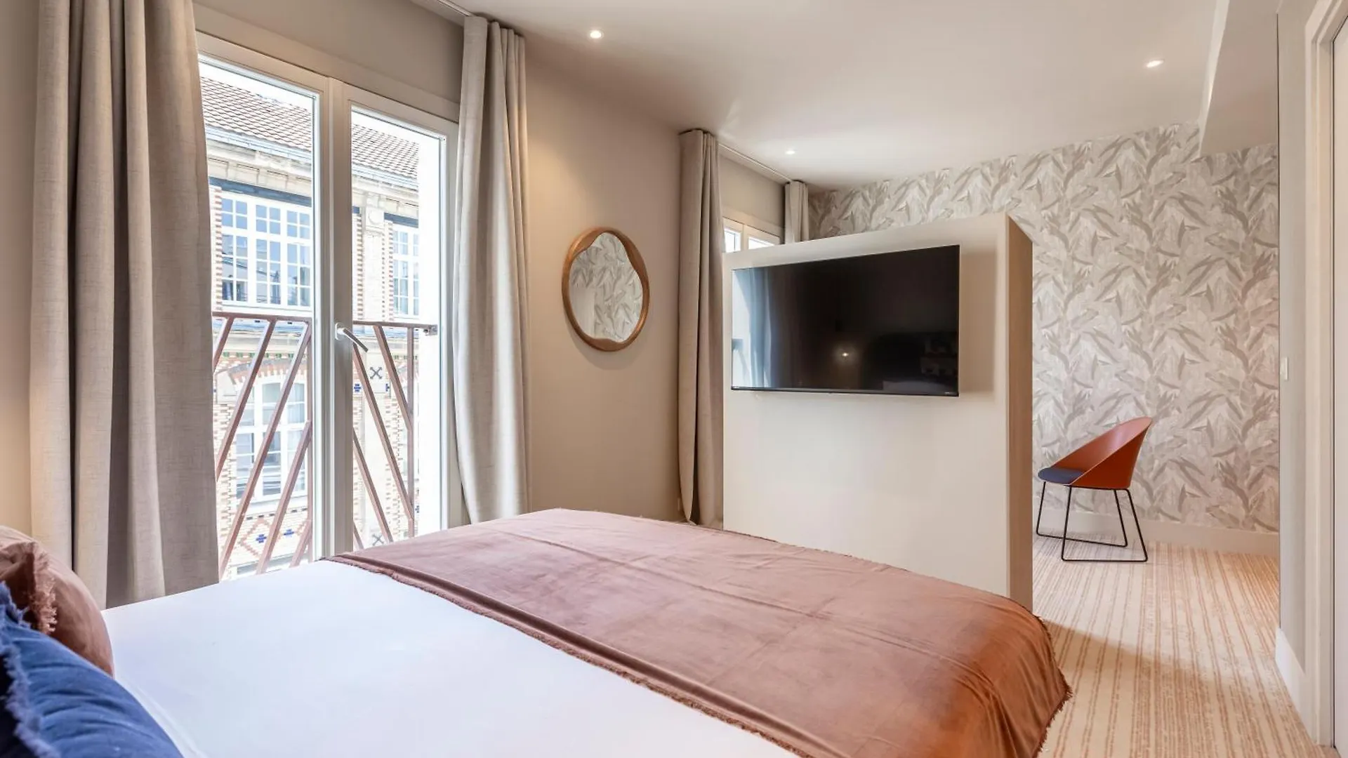Suite Fl By Sweett Paris